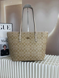 Coach purse | Beige