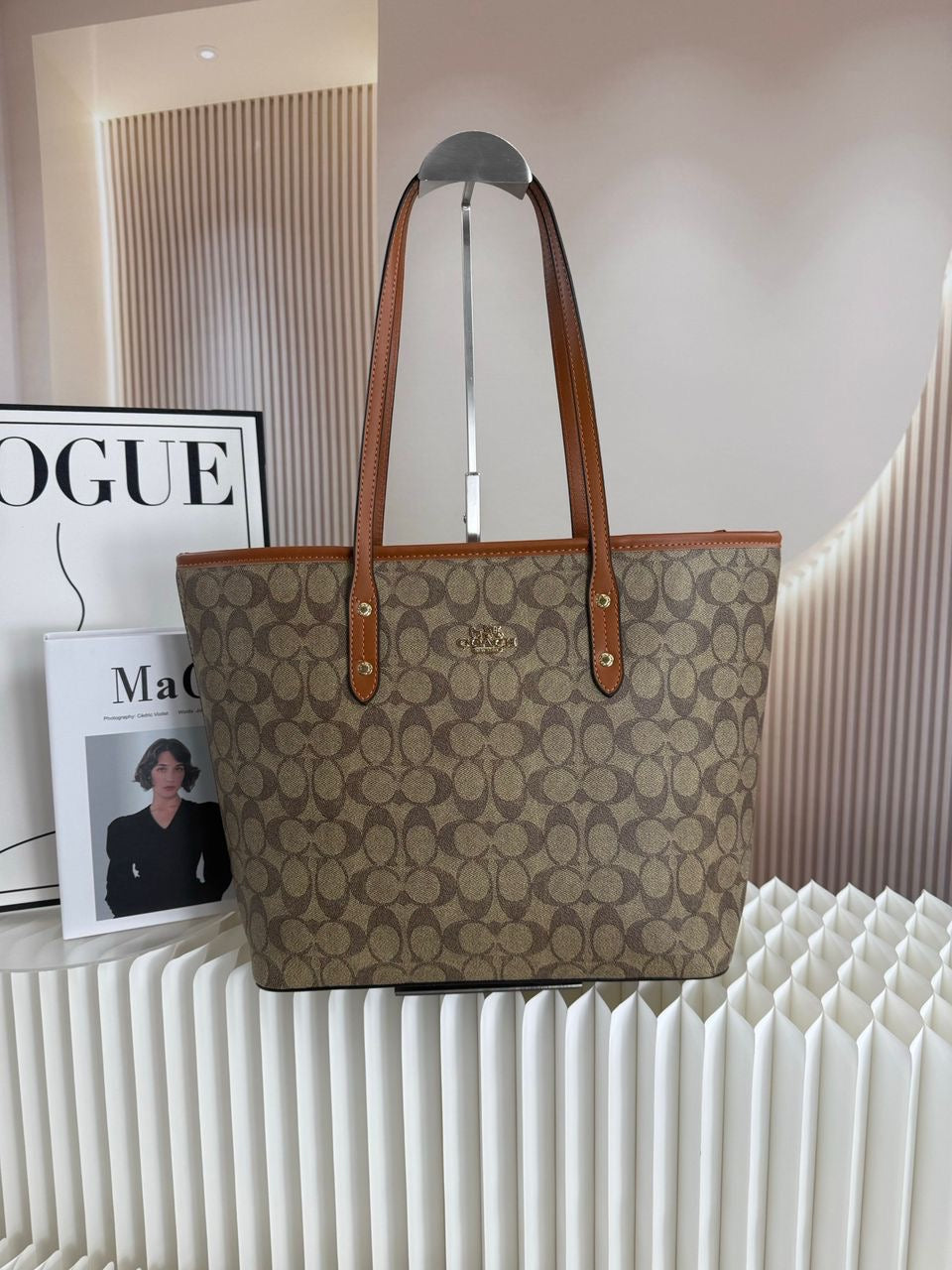 Coach purse |Medium brown